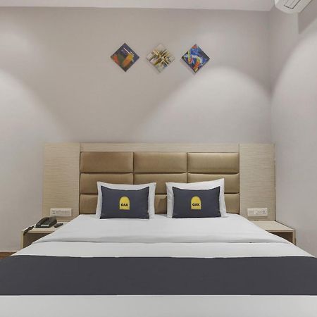 Townhouse Oak Sohotel Haora Bagian luar foto