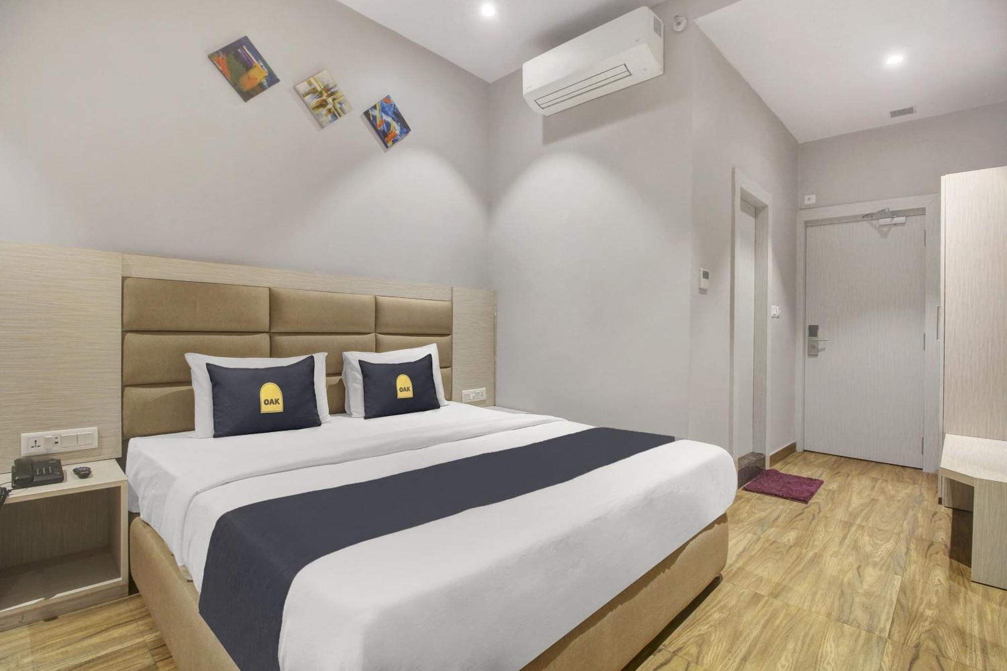 Townhouse Oak Sohotel Haora Bagian luar foto