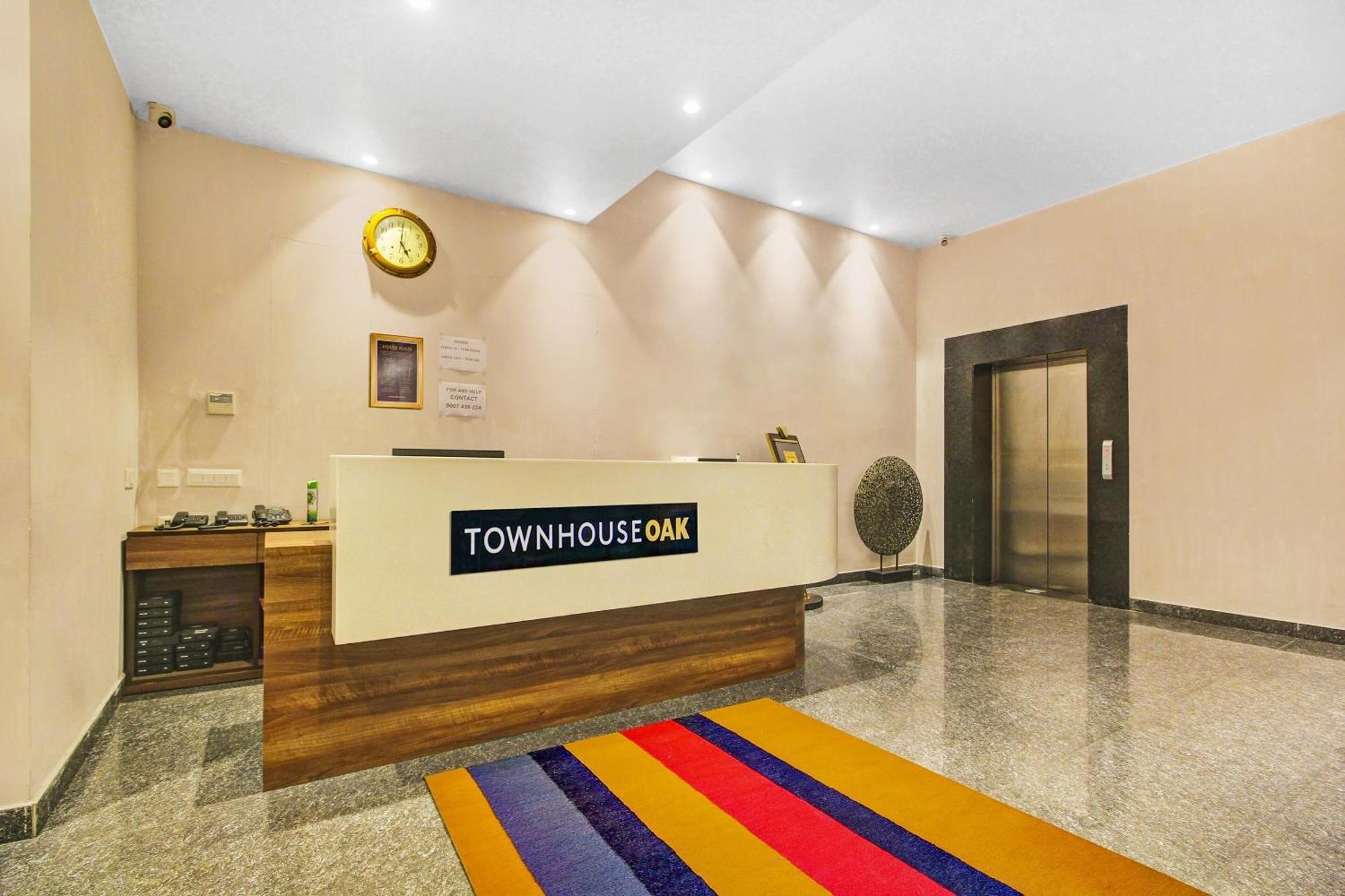 Townhouse Oak Sohotel Haora Bagian luar foto