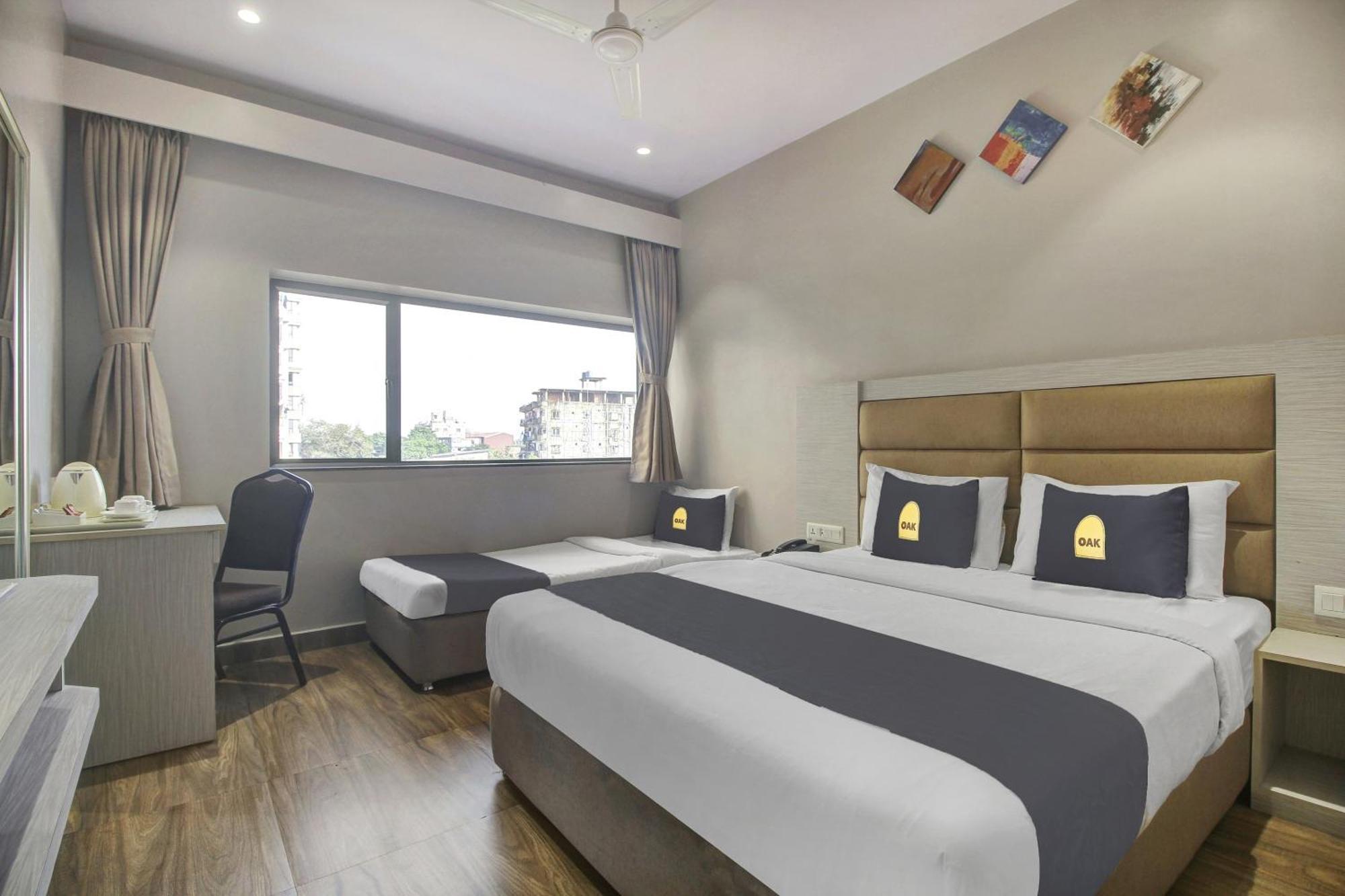Townhouse Oak Sohotel Haora Bagian luar foto